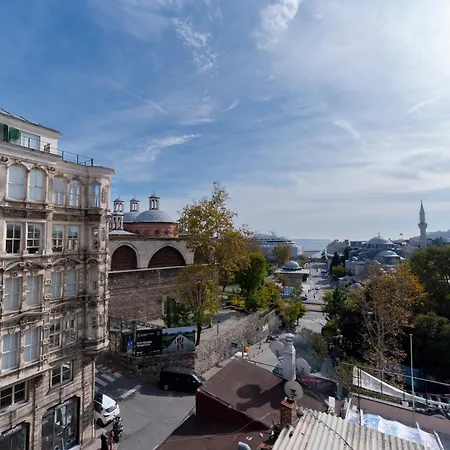 Spacious 1 Bedroom Bospohurs View With 2 Beds *