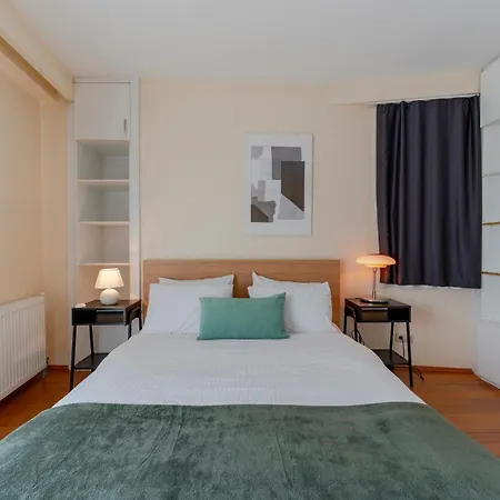 Spacious 1 Bedroom Bospohurs View With 2 Beds